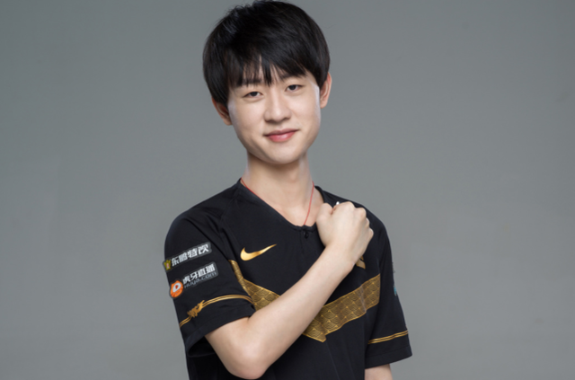 边后卫与边 边后卫与边